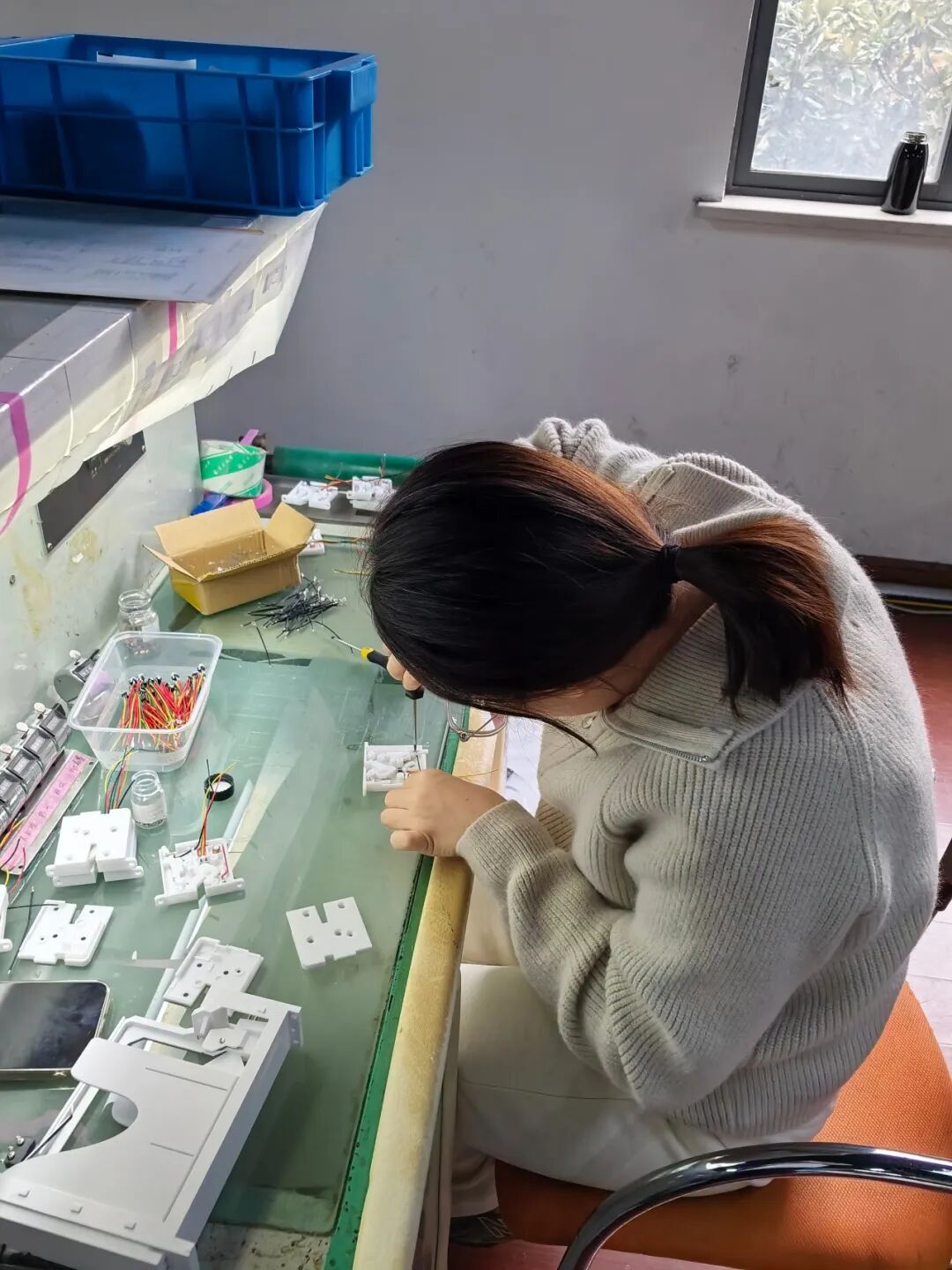 团结协作,钧普科技员工齐上阵,保障订单准时交付!(图1) 640.jpeg